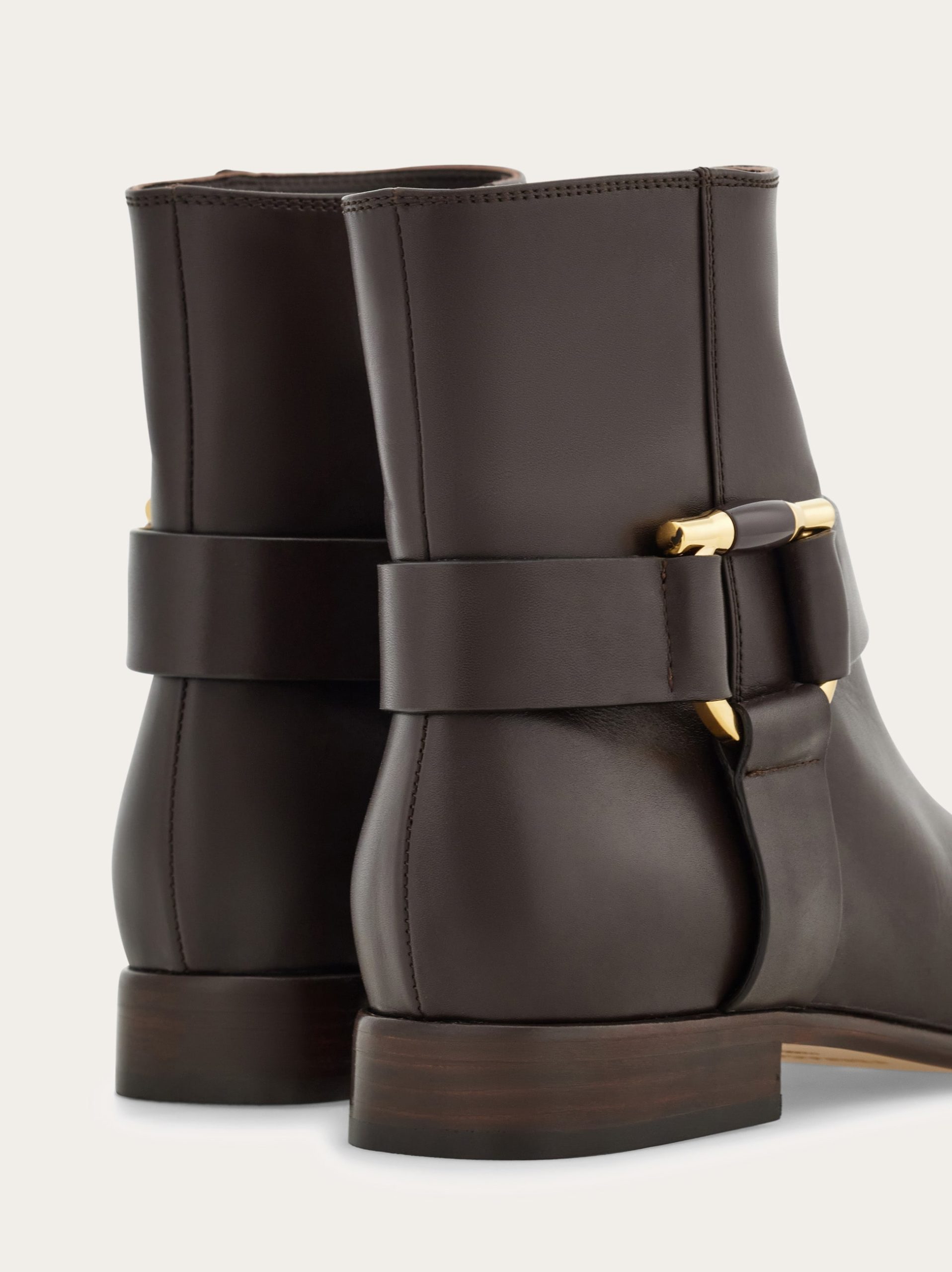 Ferragamo Gancini ornament ankle boot - Image 3